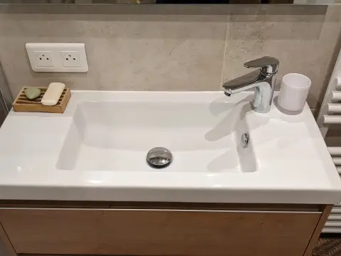 Installation meuble vasque salle de bain Didenheim