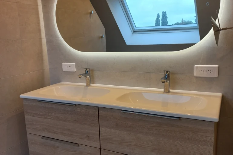Installation miroir rétro éclairé Sundgau