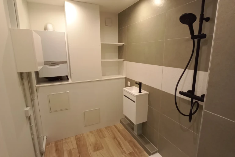 Pose de stratifié salle de bain Cernay