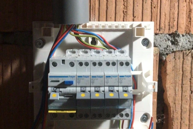 Installation rénovation tableau électrique Sundgau
