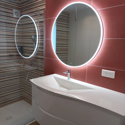 Installation miroir rétroéclairé salle de bain Didenheim