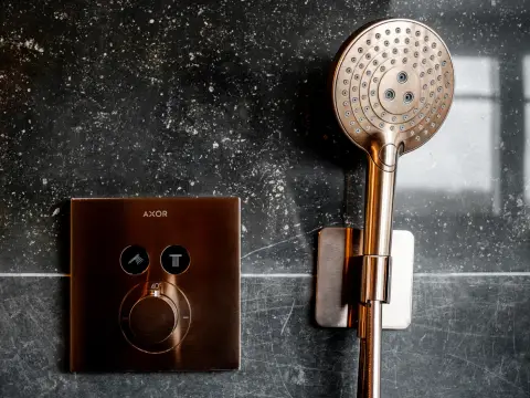Création salle de bain sur mesure sous combles à Uffheim
