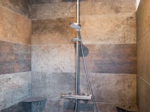 Installation douche grand carrelage Waldighoffen